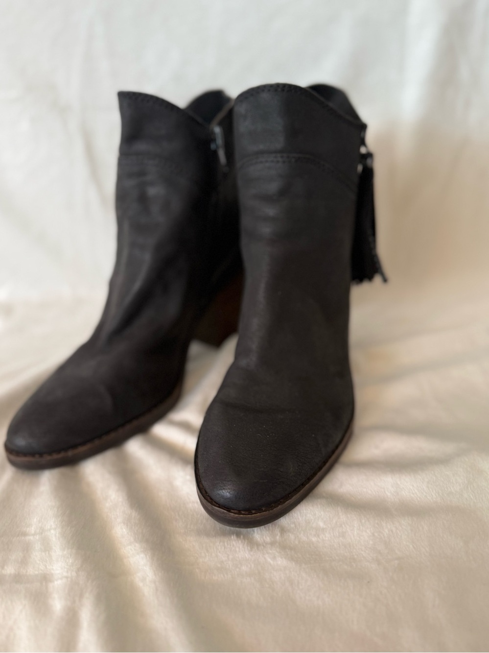 Lucky Brand Black Suede Tassel Ankle Booties Block Heel Size 8.5